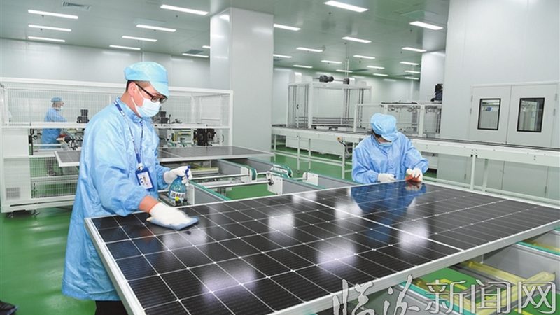 太阳能电池板尺寸解析：揭秘不同尺寸背后的价格奥秘**