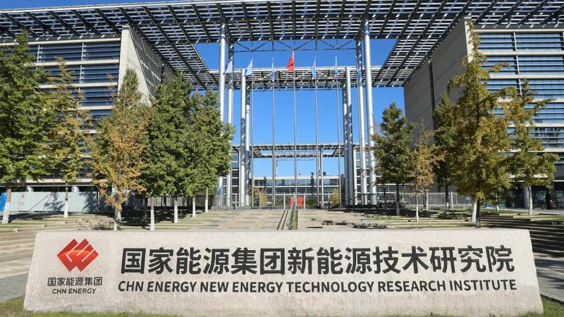 光伏电站清洗维护：确保发电效率的关键步骤